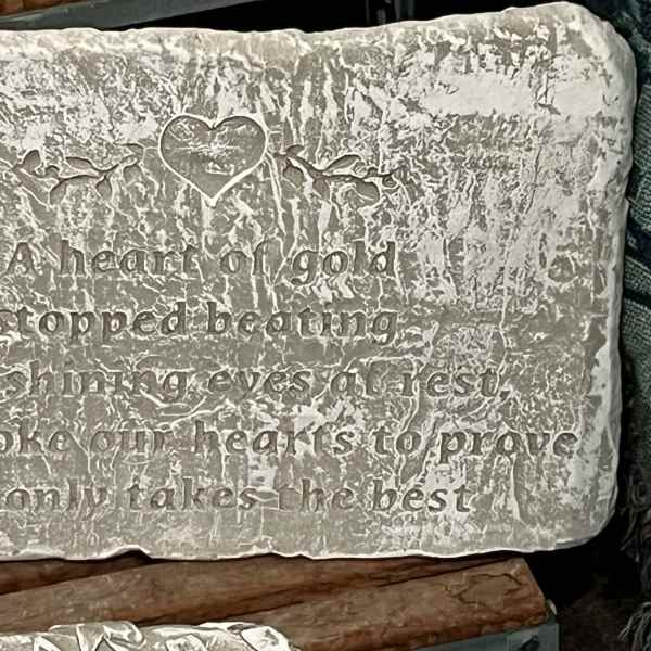 Garden Stone A Heart of Gold