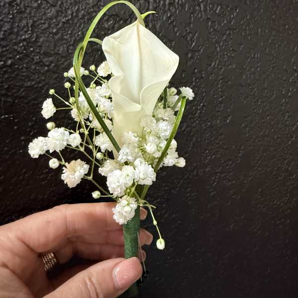 Gentlemen’s Classic Boutonniere