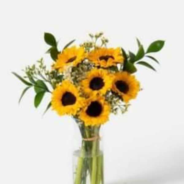 Sunflower bouquet in a clear glass vase