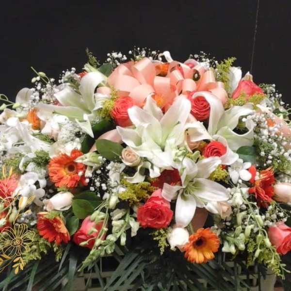 peach and white casket (FC2)