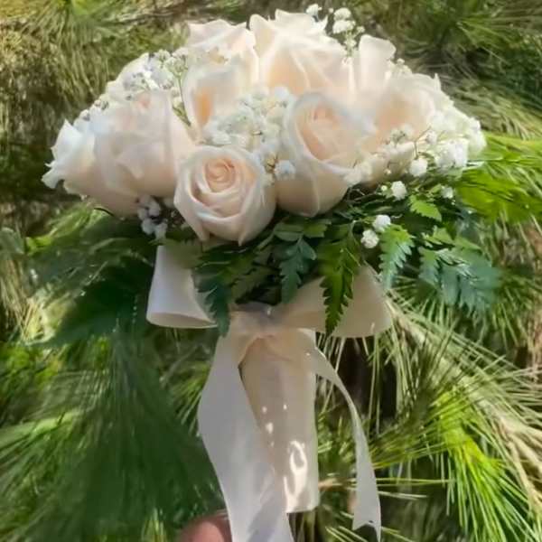 Medium HOCO/PROM Bouquet