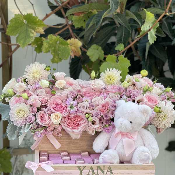 Baby girl basket