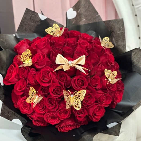 red roses with butterflies Buchon