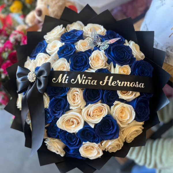 Midnight Wings Buchón Elegance