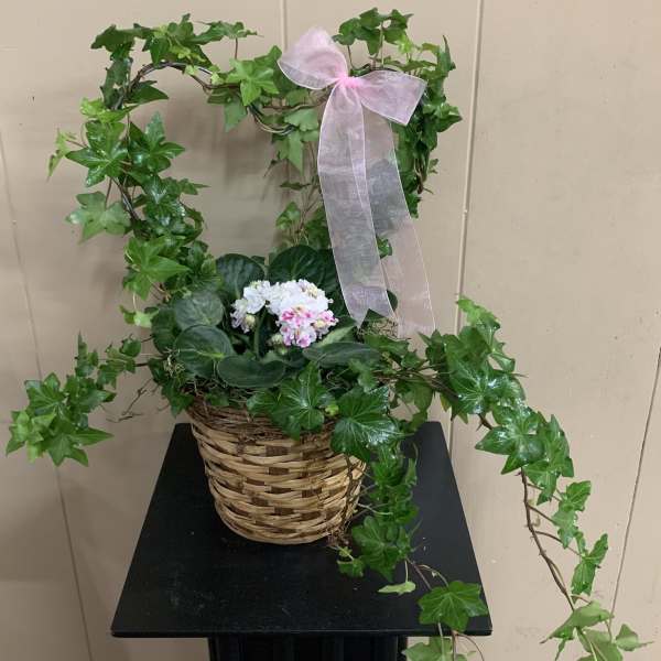 Ivy Heart Basket