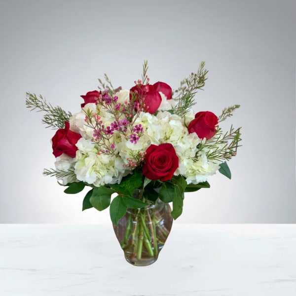 Love Kiss by D'Lily's Flowers