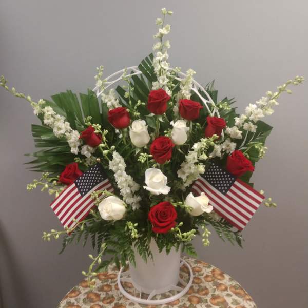 Patriot Basket Spray