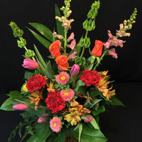 Valentine mix medium with Roses