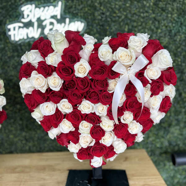 White & Red Rose Standing Heart