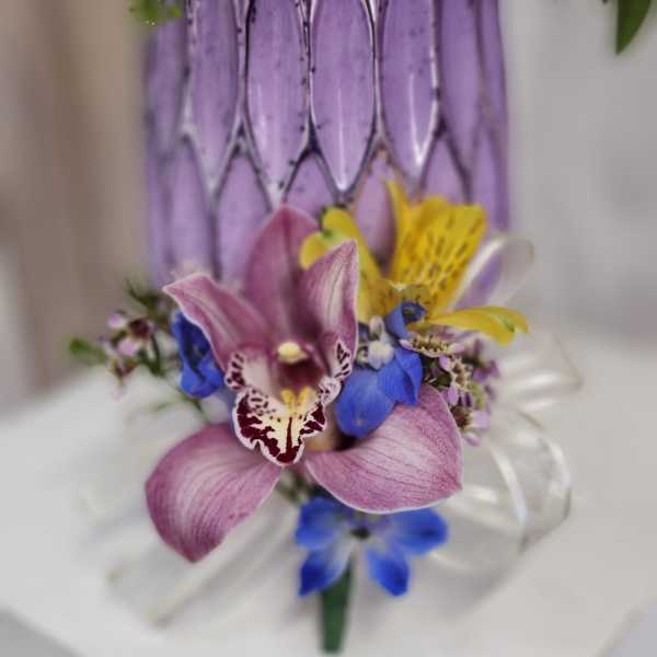 Mother's Day Boutanierre