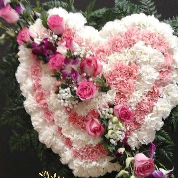 Pink and white Standing heart (FH2)