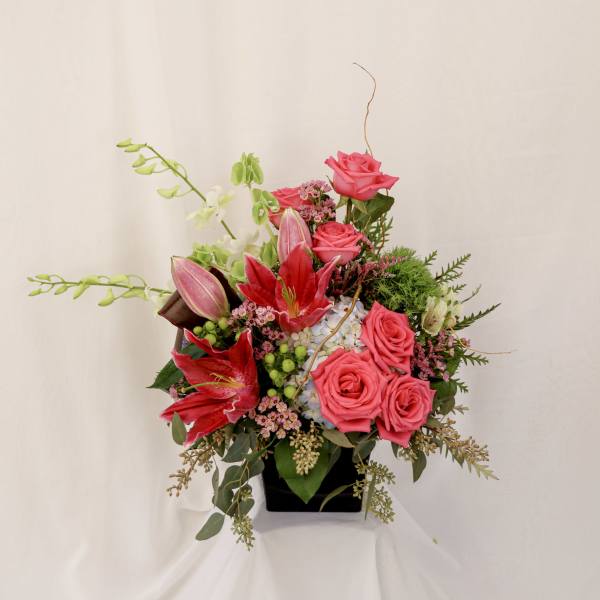 The Earth Sings in Flowers