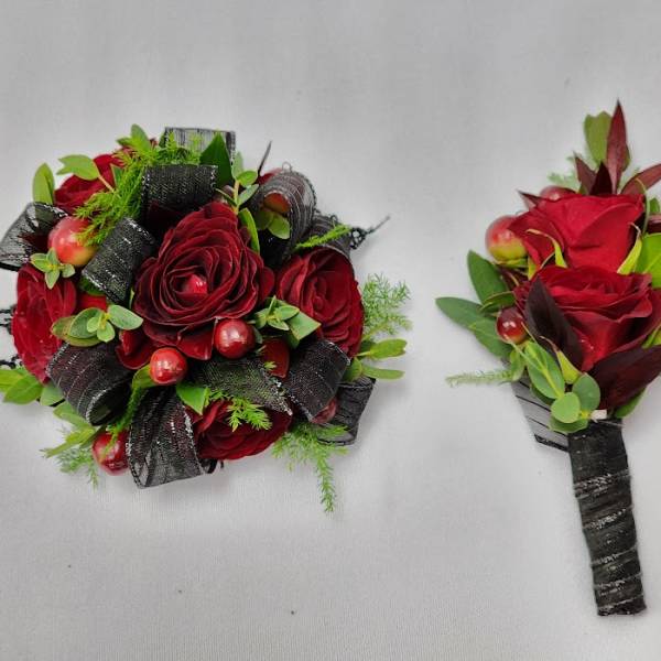 Wednesday Boutonniere and Wristlet Set