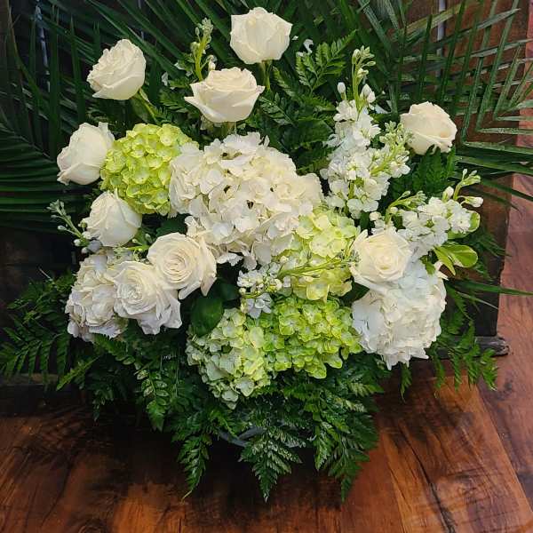 Hydrangea and rose floor spray