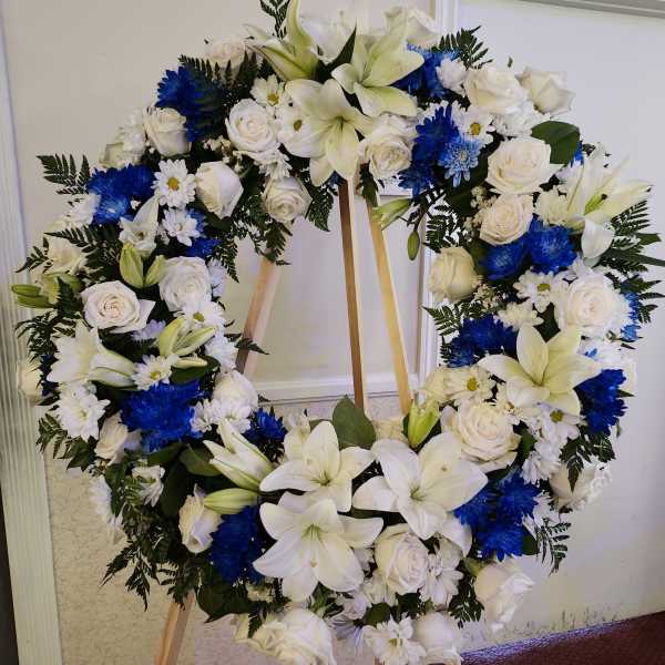 Grand Wreath Blue/White