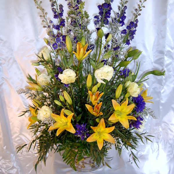 Memorial Spring Mixed Basket