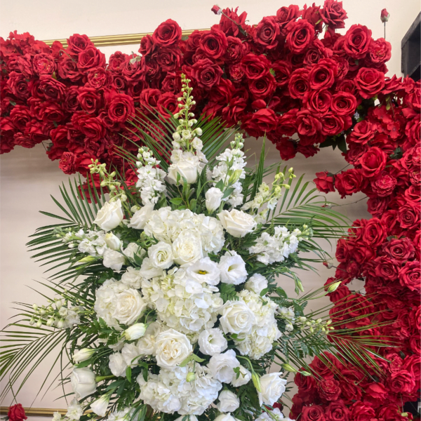 Classic Standing Spray- White