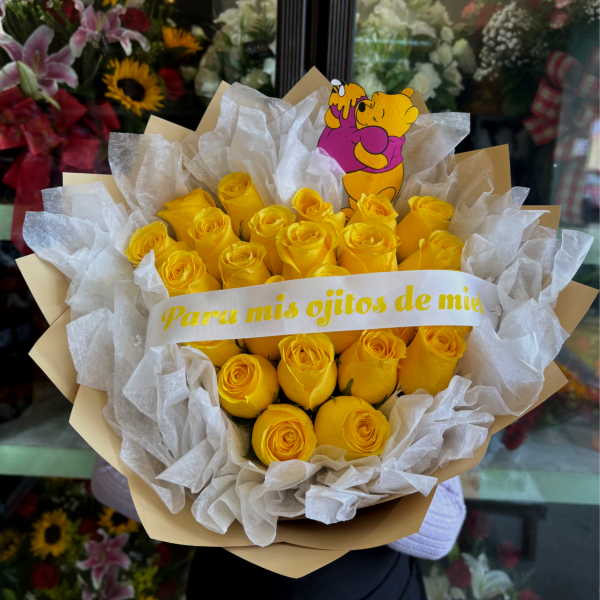 Heart shaped Winnie the Pooh buchón