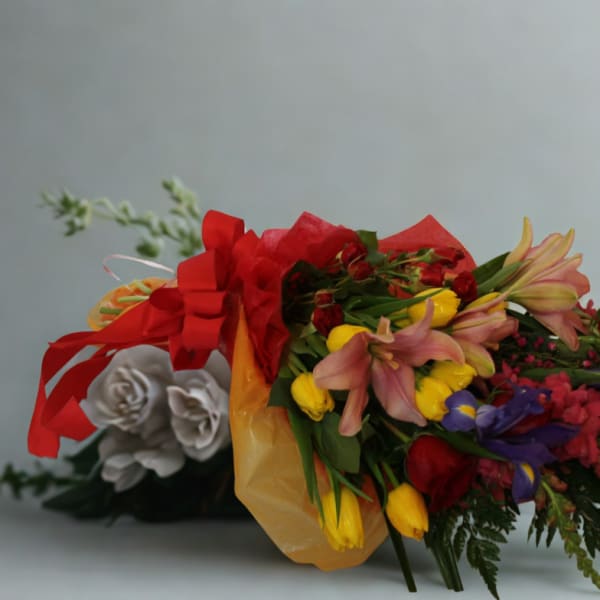 Happy Bouquet by D'Lily's Flowers