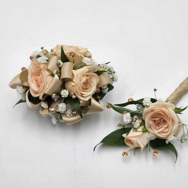 Peaches and Cream Boutonniere And Wristlet Set