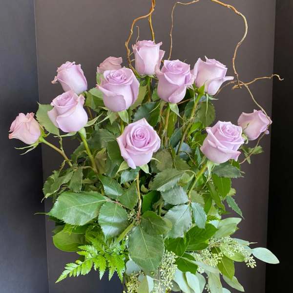 Dozen Lavender Roses 0061