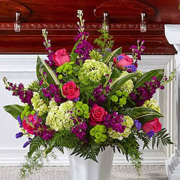 Gentle Horizons Floor Basket