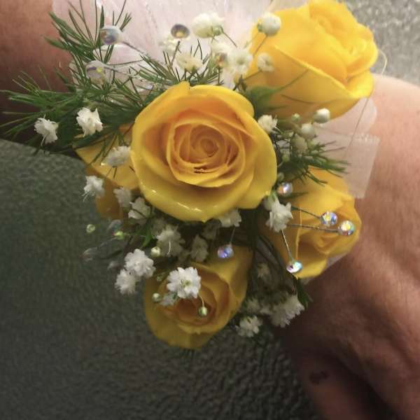 Yellow rose corsage