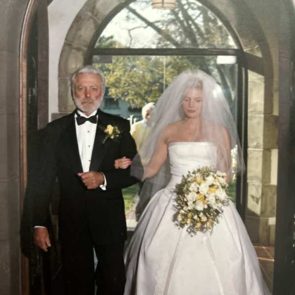 Traditional Bridal Bouquets with handles