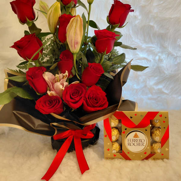 12 roses red whit chocolate.