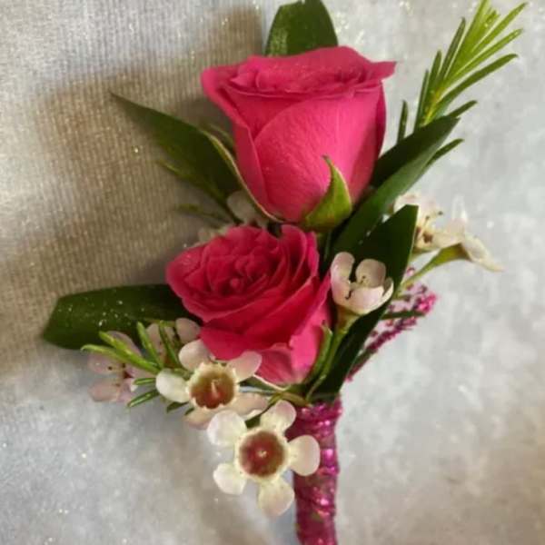 Double Spray rose Boutineer