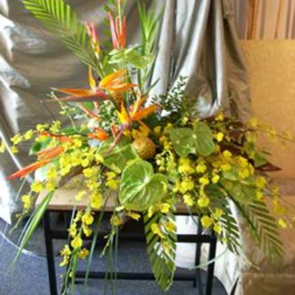 Sympathy Arrangements 3/ 5-7 Days