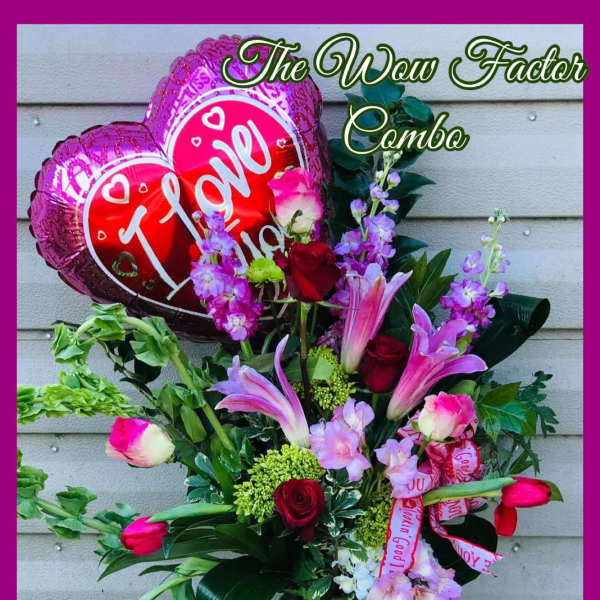 Mixed bouquet with heart-shaped love balloon and a box of chocolates