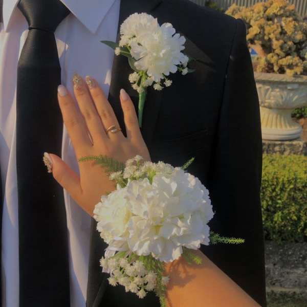 Boutonniere & Corsage Bundle!