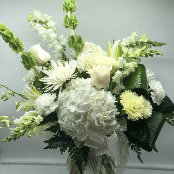 Elegant All White Mix