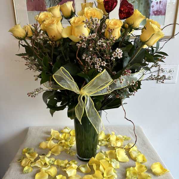 CUBANA YELLOW ROSES