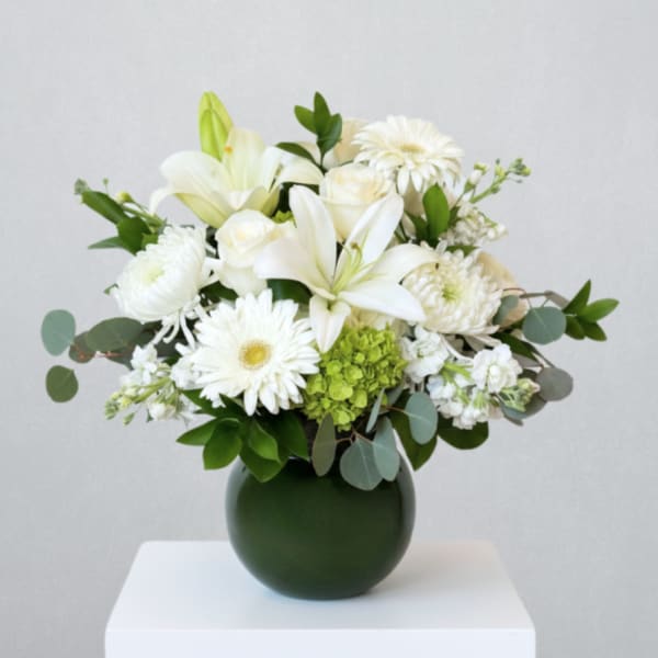 Ivory Elegance Bouquet