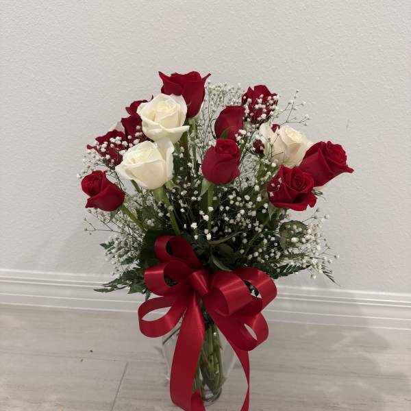 Timeless Red & White Rose Vase