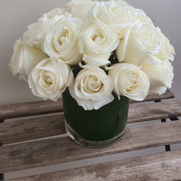 Two dozens of white roses - 순수의 흰장미