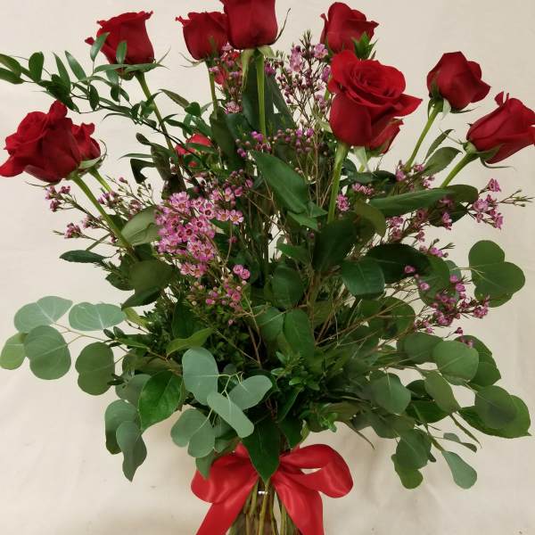 1 Dozen Roses Arranged (Any Color)