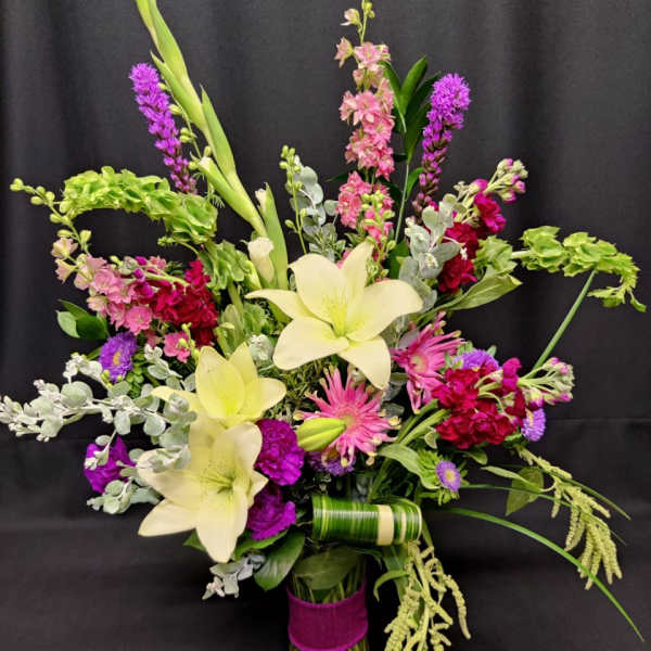 Romantic Bouquet of lilies and dripping amaranth