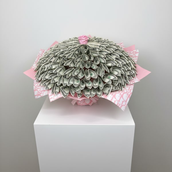 The Statement 100 Bouquet