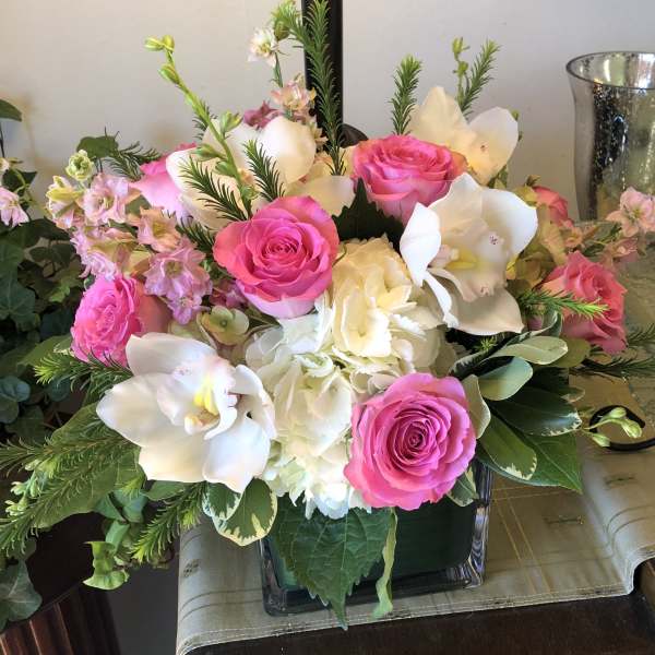 Roses Orchid and Hydrangeas