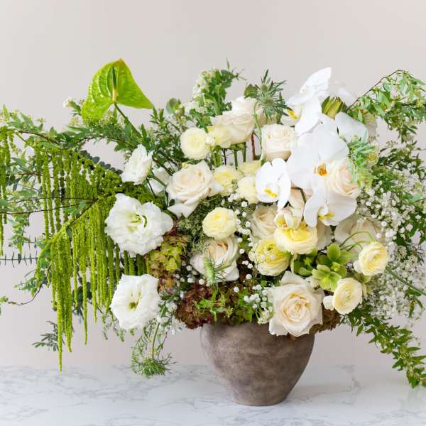 Green & White Elegance