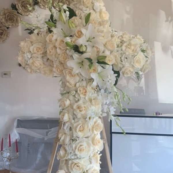 Heavenly White Rose & Lily Cross Funeral Tribute