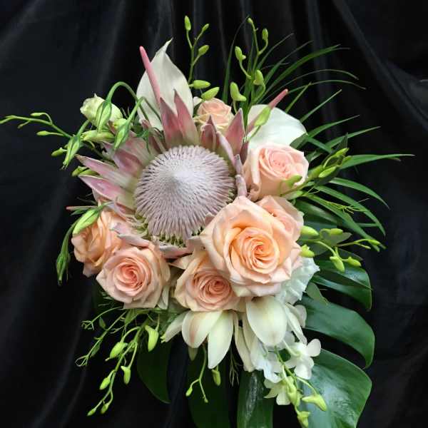 UNSTRUCTURED TROPICAL CLUTCH 1