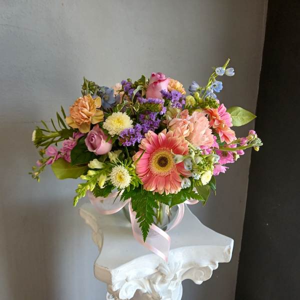 #703 Designer's Choice Vase Arrangement