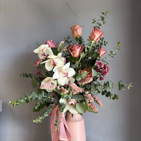 #737 Designer's Choice Vase Arrangement