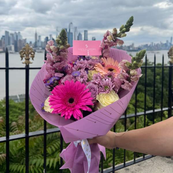 Metropolitan Romance