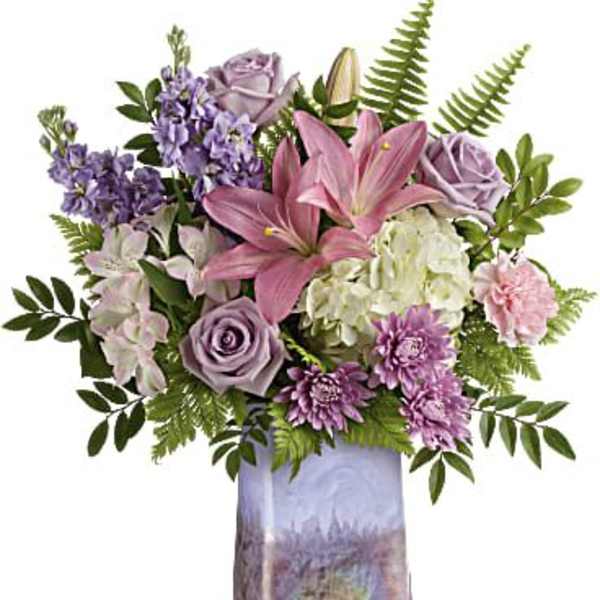 Teleflora's Glass Grandeur Bouquet
