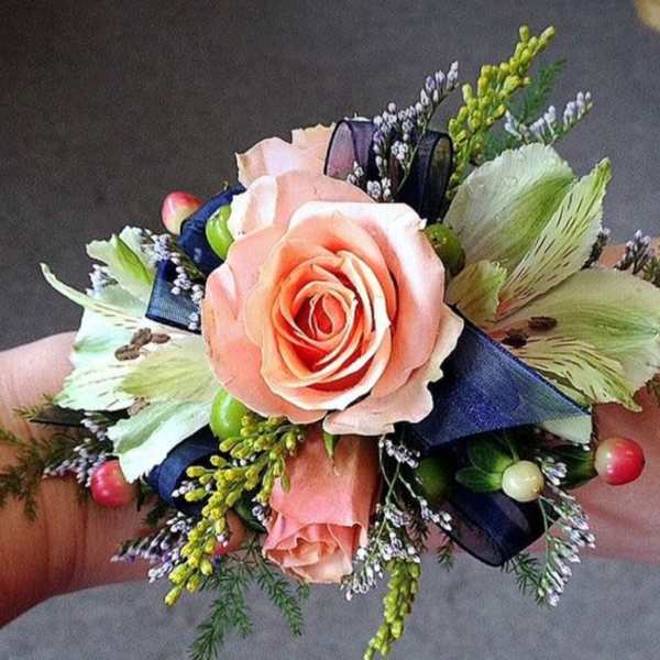 Peach Garden Wristlet